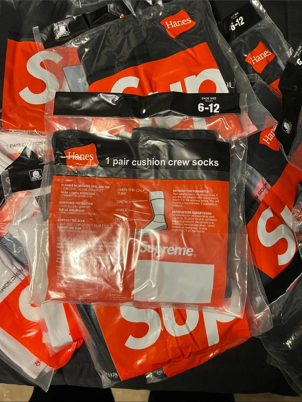 Supreme socks